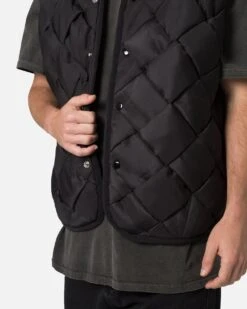 MNML Woven Puffer Vest Black -Culture Kings Shop 02047461 YB001 mens 0060