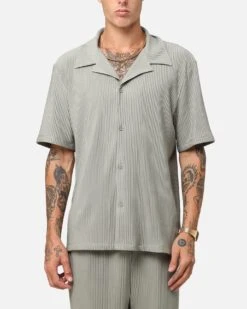 XXIII Pleated Button Up Shirt Olive