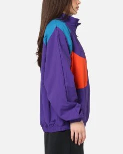 Nike Women's Sportswear Logo Oversized Woven Jacket Court Purple 12 Nike Women's Sportswear Logo Oversized Woven Jacket Court Purple -Culture Kings Shop 02055415 YC847 womens 0040